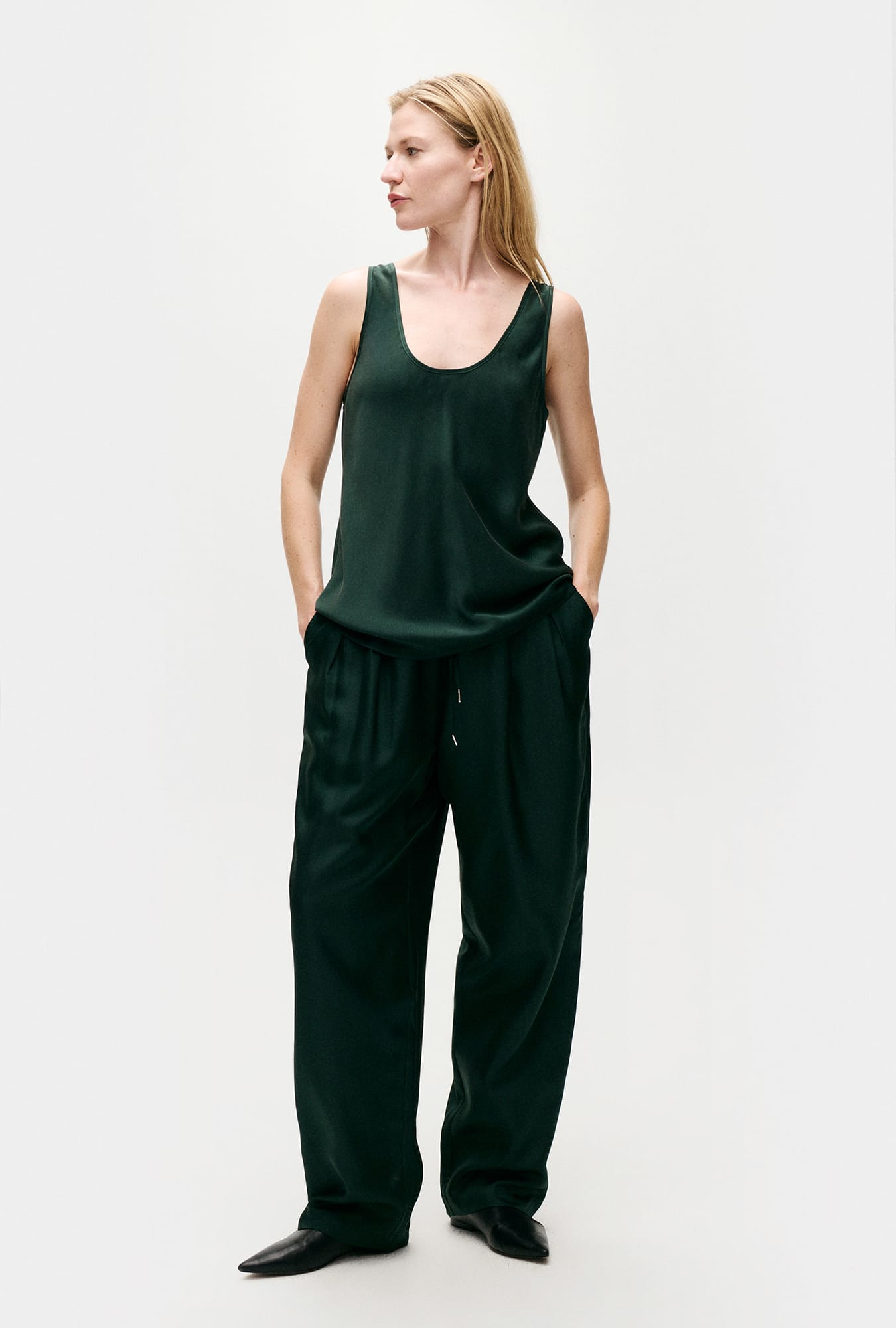 Scoop Neck Tank Scarab