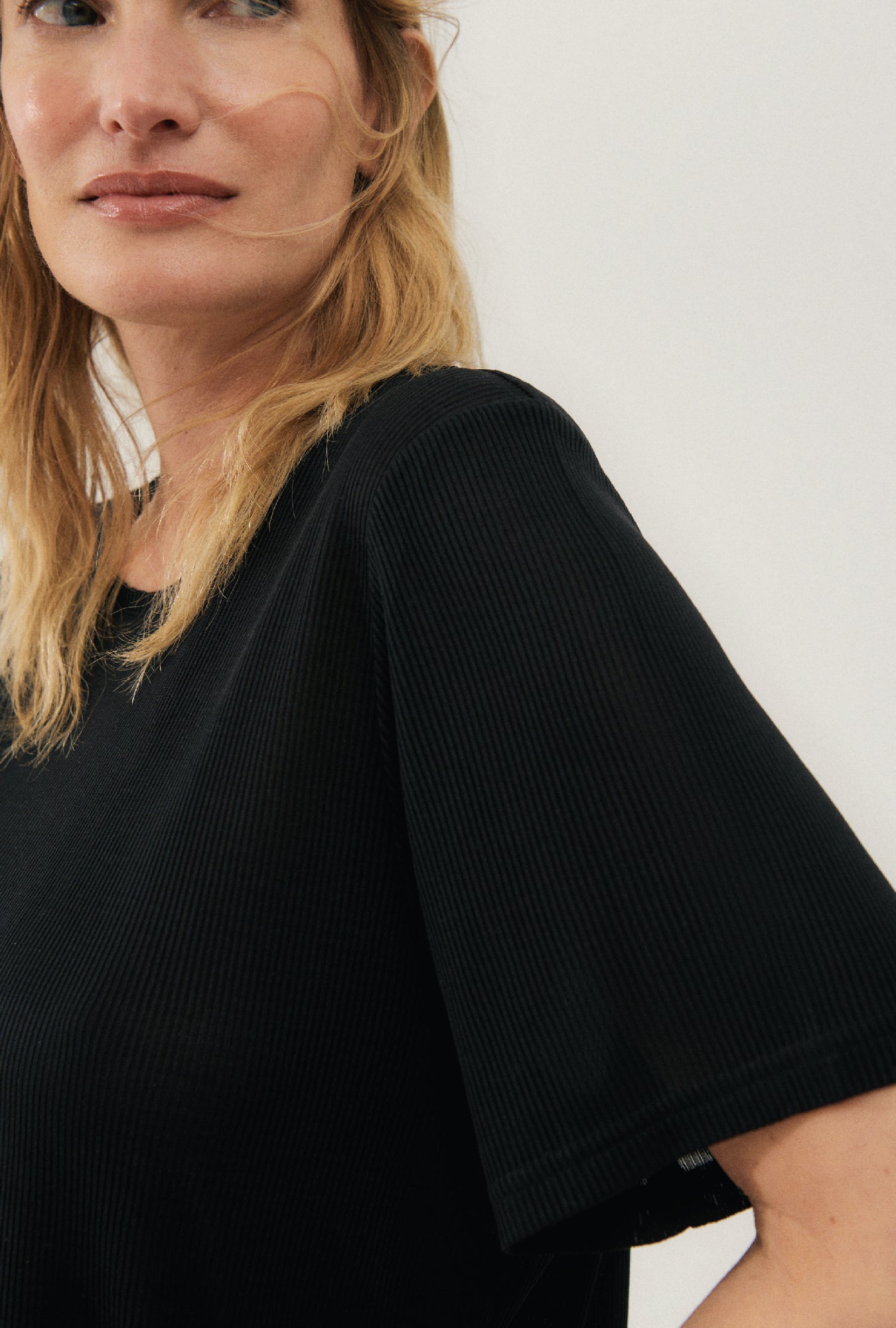 Ribbed T-Shirt Black