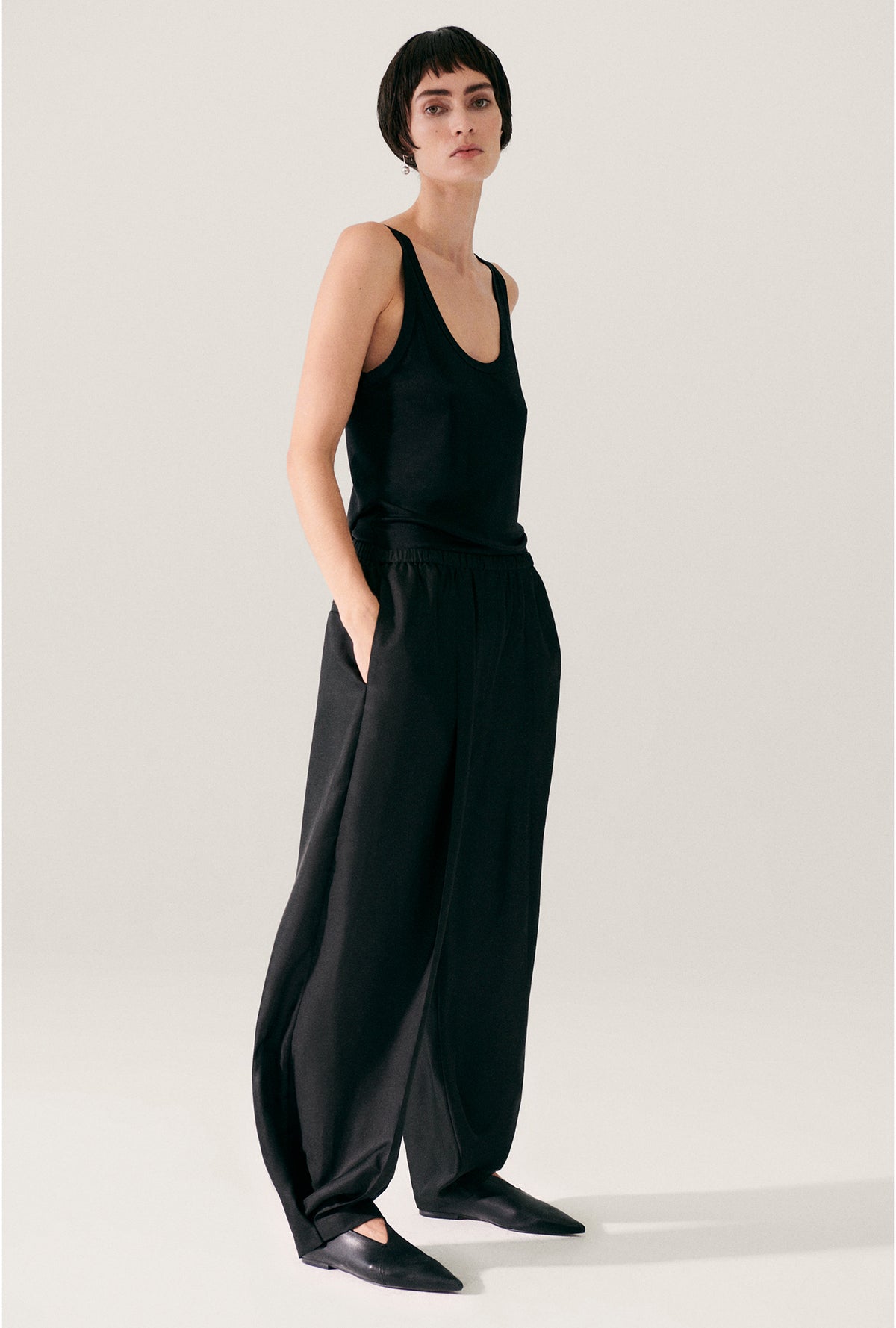 Jersey Scoop Tank Black