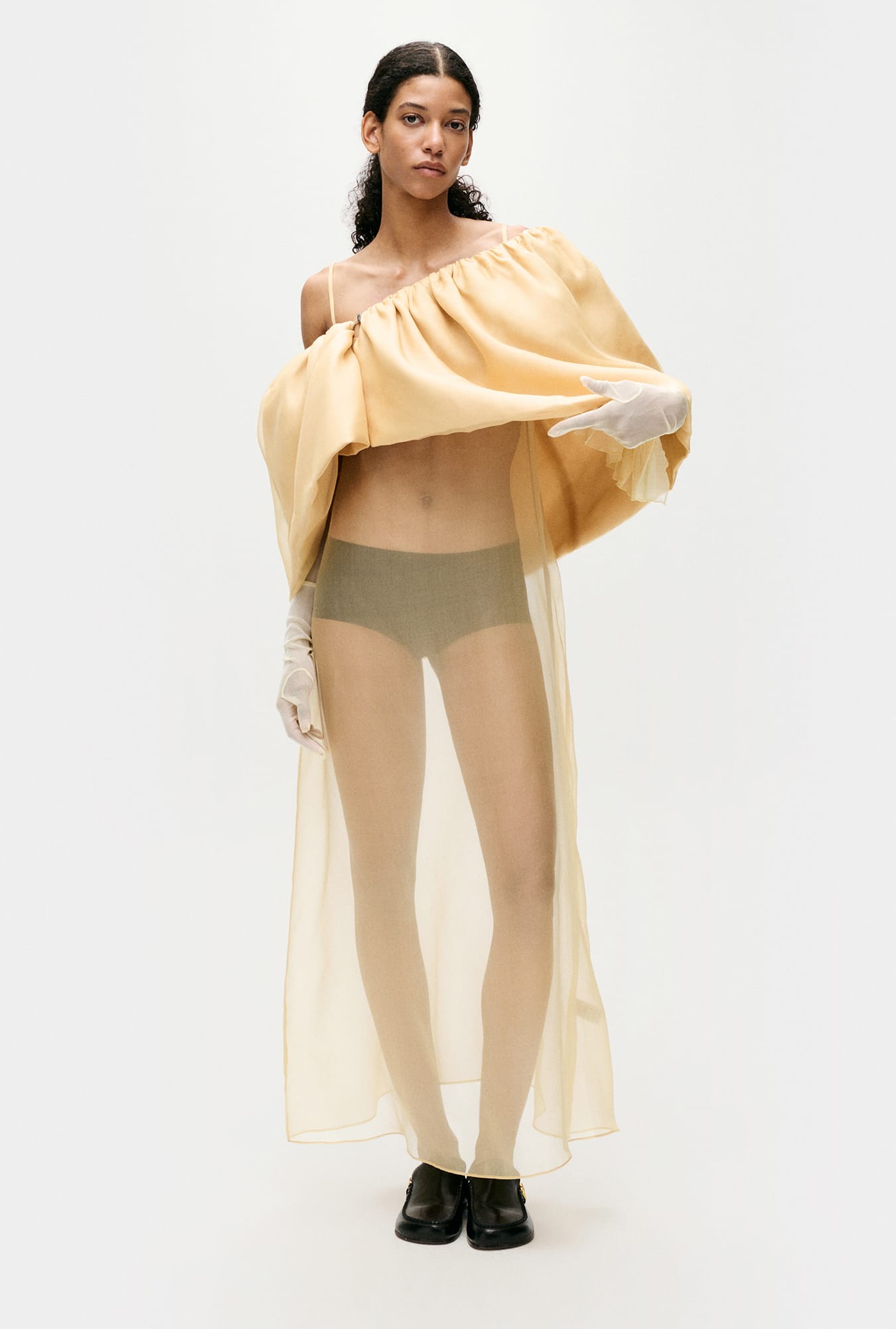 Organza Cape Beige