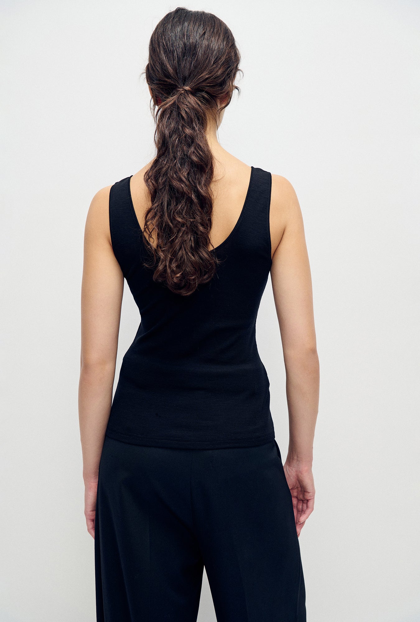 Merino Henley Tank Black