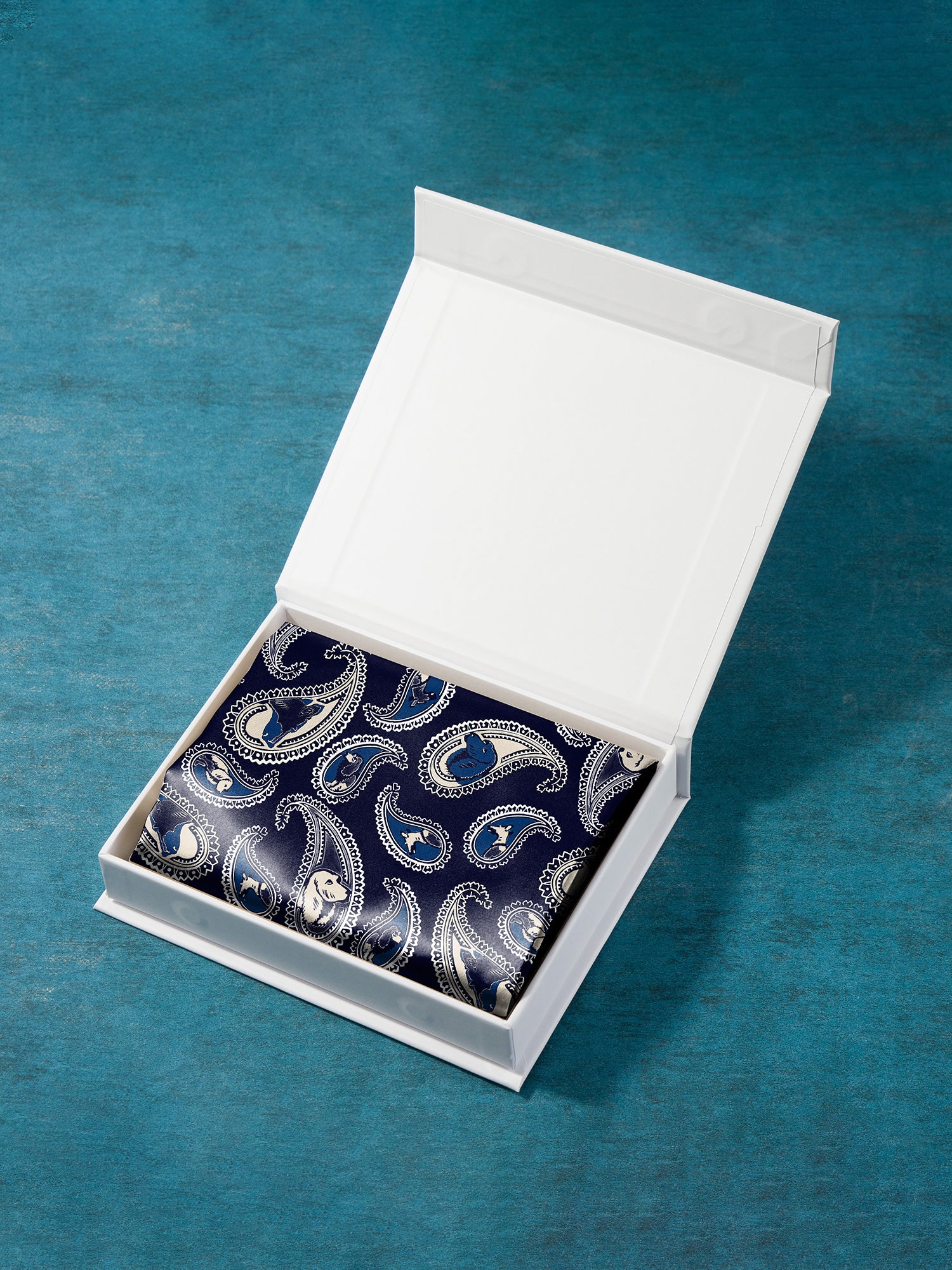 Pillowcase Hounds Paisley